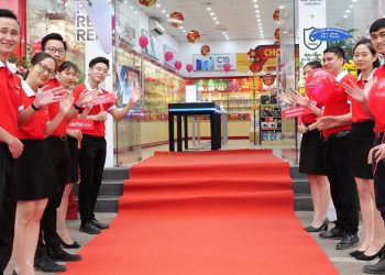 Khai trương siêu thị Viettel Store mới