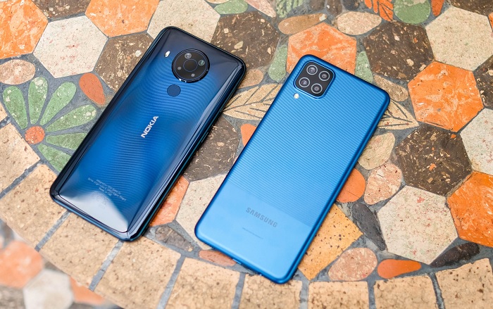 Nên mua Galaxy A12 hay Nokia 5.4