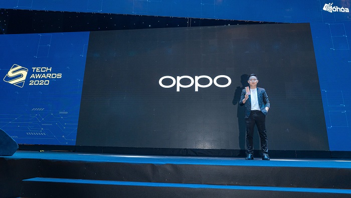 Ông Văn Bá Luýt – Giám đốc sản phẩm OPPO Việt Nam chia sẻ tại sự kiện Tech Awards 2020