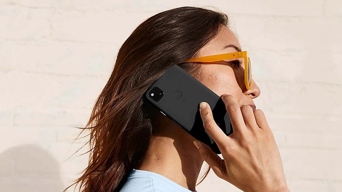 Google Pixel 4a là đối thủ trực tiếp cạnh trạnh với Galaxy SE 2020 nhà Samsung