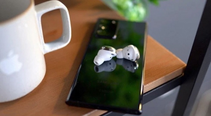Buds Pro kết nối dễ dàng chỉ với 1 lần chạm với thiết bị Galaxy tương tự AirPods Pro với thiết bị trong hệ sinh thái Apple