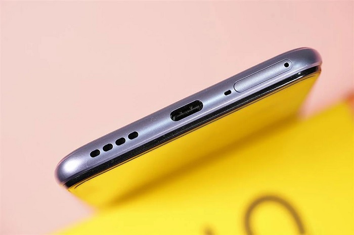 Realme V15 có công nghệ sạc nhanh hơn Mi 10i
