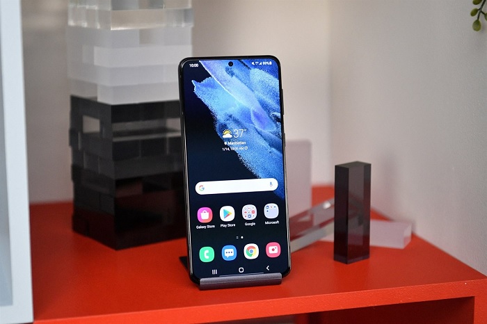 Màn hình đục lỗ của Galaxy S21 5G