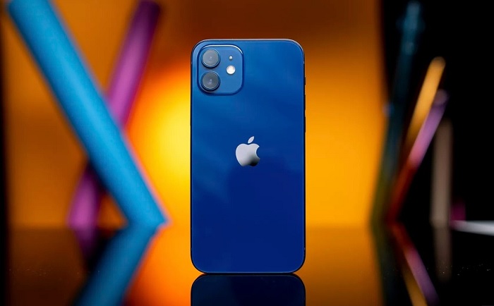 iPhone 12 có dung lượng pin kém hơn Xiaomi Mi 11