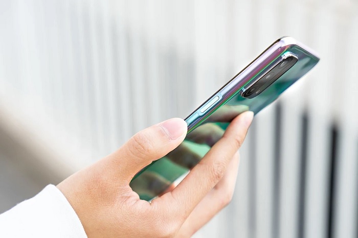 Nút nguồn có tích hợp cảm biến vân tay