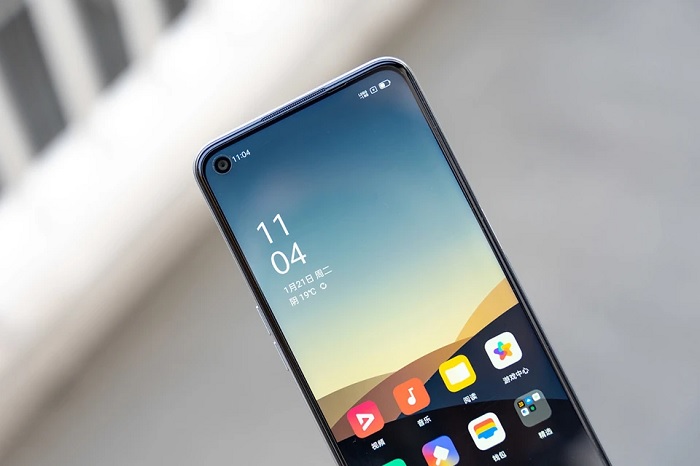 Camera selfie mặt trước nằm gọn trong nốt ruồi