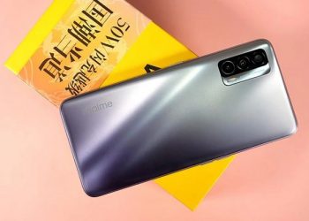 Trên tay Realme V15 5G