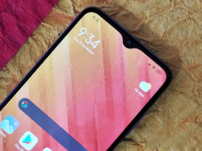 Trên tay Xiaomi Redmi 9 Power về mặt trước