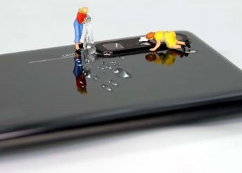 vệ sinh camera smartphone