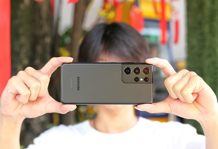 Galaxy S21 Ultra phiên bản Đen Nguyên Bản mang lại sự sang trọng, lịch lãm và nam tính