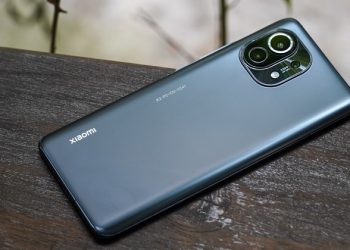 Ấn tượng đầu tiên Xiaomi Mi 11 bản Quốc Tế