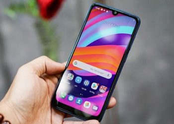 Bấm và giữ nút nguồn để chụp màn hình Vsmart