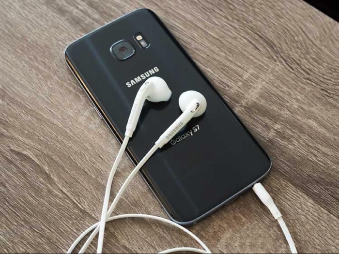 Kết nối tai nghe với điện thoại bị lỗi