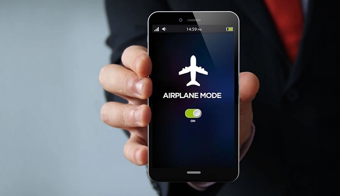 Chế độ máy bay là gì?