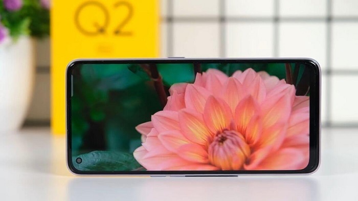 Realme Q2 Pro sở hữu màn hình siêu mỏng