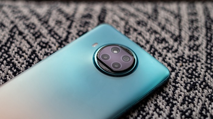 Cận cảnh cụm camera của Mi 10i 5G