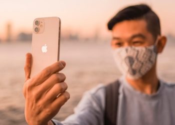 mở khóa iPhone không cần tháo khẩu trang