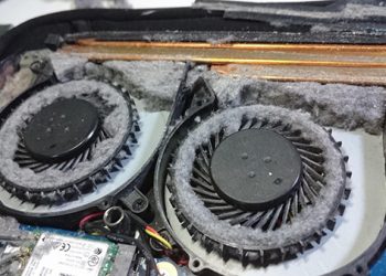 Quạt gió laptop kêu to do bụi bẩn bám lâu ngày