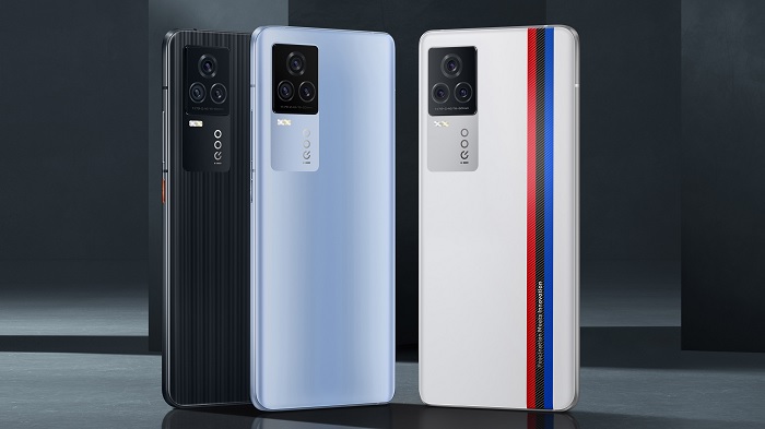 Trong khi đó, Vivo iQOO cũng được ra mắt vói 3 màu sắc bao gồm Blackland, Latent Blue và Legendary