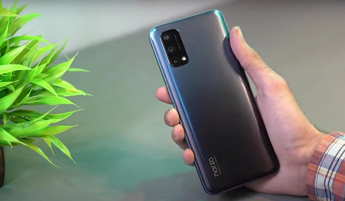 Trên tay Realme Narzo 30 Pro người dùng mới nhận ra sản phẩm được trang bị cả máy quét vân tay cao cấp