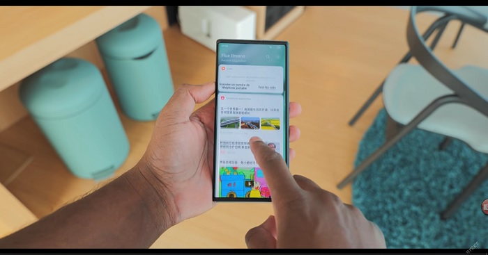 OPPO X 2021 khi thu lại tương đương một chiếc smartphone bình thường