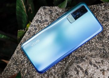 Trên tay Vivo Y31 2021 – Smartphone trên 5 triệu có 3 camera sau, pin khủng