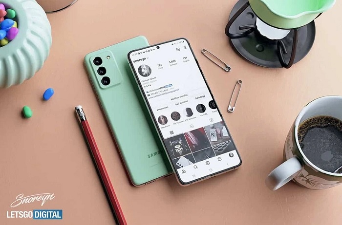 Galaxy S21 FE vẫn sẽ được trang bị màn hình đục lỗ