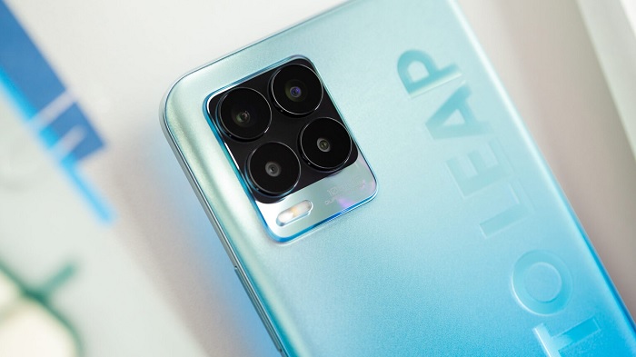 Cận cảnh camera sau trên Realme 8 Pro