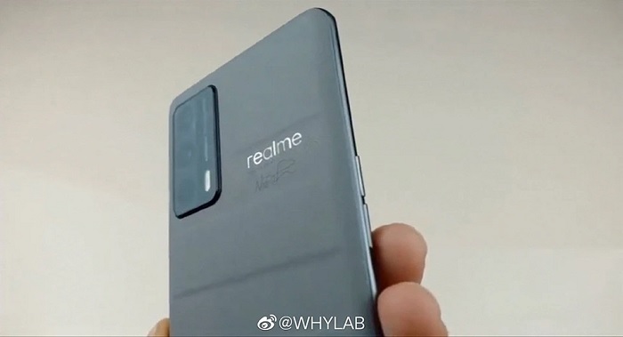 Cụm ba camera trên Realme X9 Pro