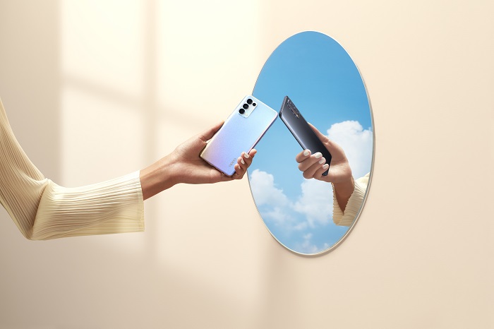 Reno5 5G được trang bị lớp kính chắc chắn còn phiên bản 4G thì không