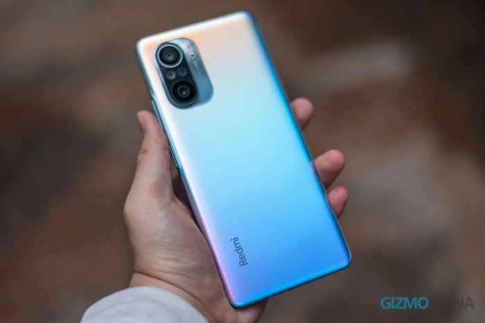 Mặt lưng có hiệu ứng chuyển màu