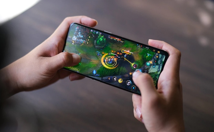 Chơi game trên OPPO Reno5 5G rất phê