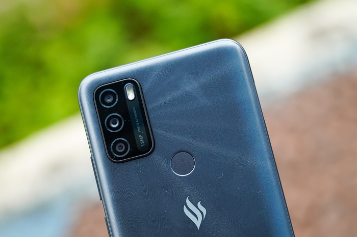 Cận cảnh cụm camera sau của Vsmart Star 5