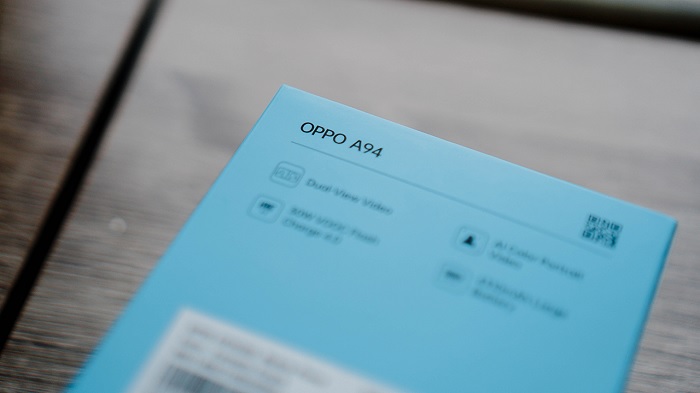 Thông tin phía sau hộp đựng OPPO A94