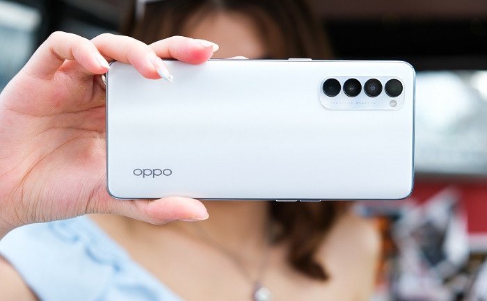Reno4 Pro cũng sở hữu cụm 4 camera sau song camera chính chỉ 48MP