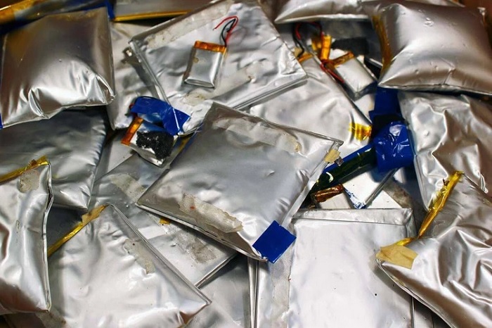 Nguyên nhân pin điện thoại bị phồng và cách phòng tránh