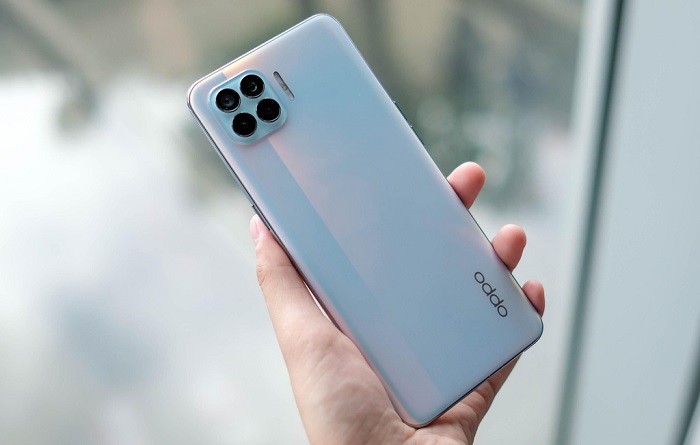 Thiết kế mặt sau của OPPO A93