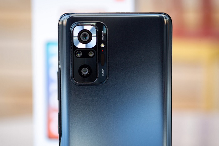 Cụm 4 camera trên Redmi Note 10 Pro được đánh giá cao hơn Realme Narzo 30 Pro