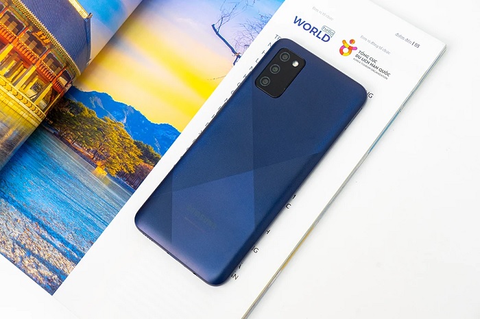 Mặt sau của Galaxy A02s