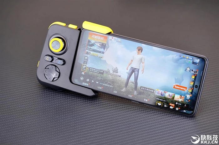 Màn hình iQOO Neo có lẽ là phần được Vivo chăm chút kỹ lưỡng và tỉ mỉ nhất trên tổng thể sản phẩm