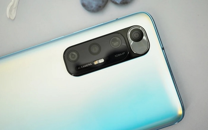 Cận cảnh camera sau trên Mi 10S