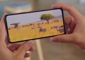 trên tay Xiaomi Redmi Note 10 Pro
