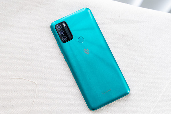 Mặt lưng của Star 5.