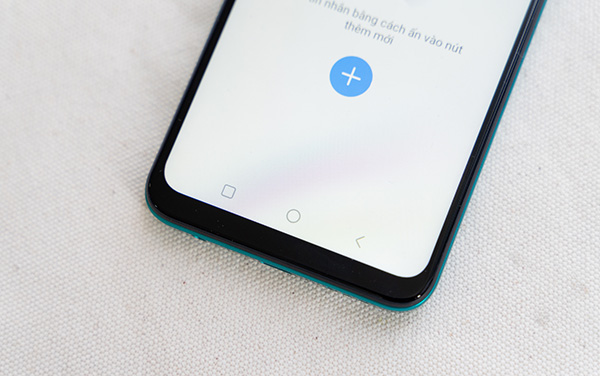 Phần cằm của Vsmart Star 5.