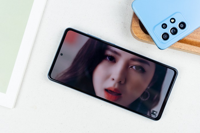 Đánh giá Galaxy A72