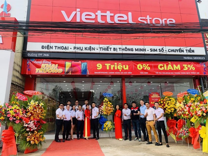 Viettel Store mừng khai trương siêu thị mới tại Bình Dương, smartphone giảm đến 9 triệu, phụ kiện giá chỉ từ 9K