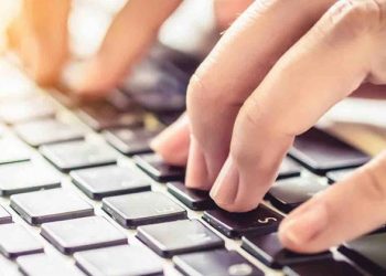 sửa lỗi bàn phím laptop bị khóa