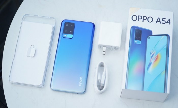 Các phụ kiện đi kèm OPPO A54