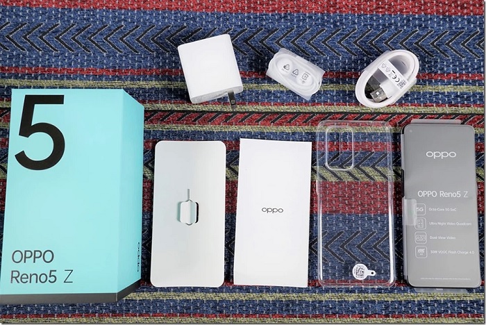 Trên tay OPPO Reno5 Z