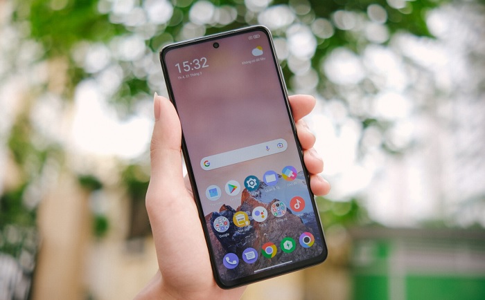 Màn hình rộng lớn với tần số quét lên tới 120Hz